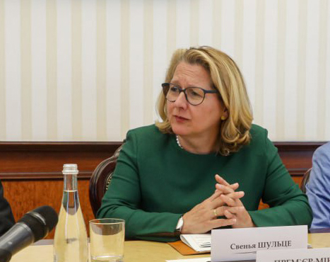 Министр экономического сотрудничества и развития Германии Свенья Шульце в Кабинете Министров Украины