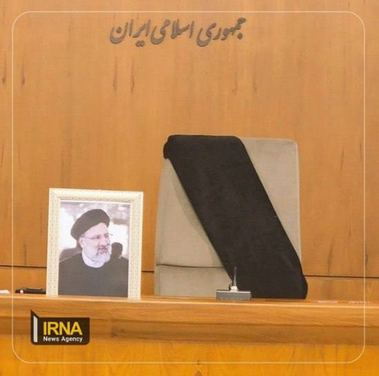 Правительство Ирана созвало срочное совещание из-за гибели президента 