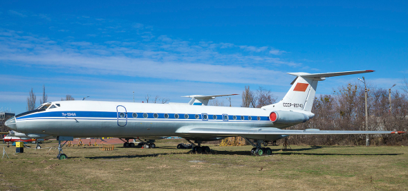 самолет Ту-134