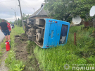 На Закарпатті під час перевезення пасажирів перекинувся рейсовий автобус