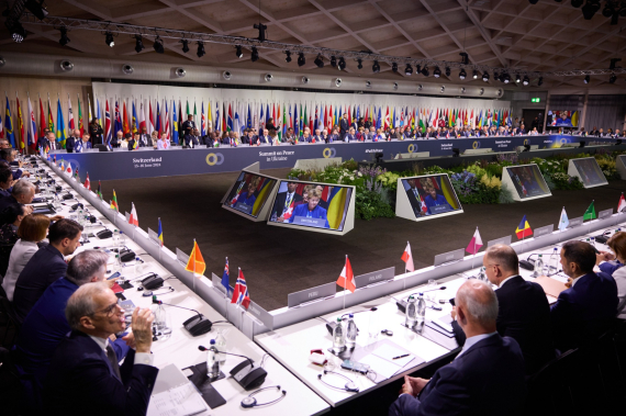 15-16 июня в Бюргенштоке в Швейцарии прошел Глобальный саммит мира по инициативе Украины. Участие в нем приняли делегации из 92 стран и восемь мировых организаций.