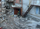 Російські загарбники вдарили ракетою по житловому будинку в Дніпрі