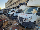 Рятувальники показали наслідки атаки РФ по терміналу "Нової пошти" в Харкові
