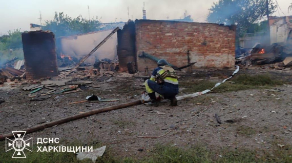 Вражеская авиация ударила по жилому сектору Харьковщины