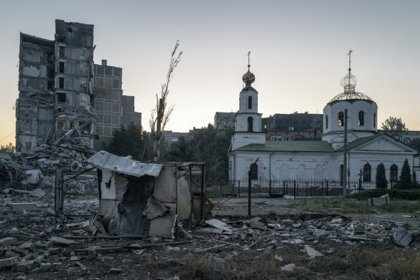 Окупанти знищують Торецьк - іще одне місто на Донеччині