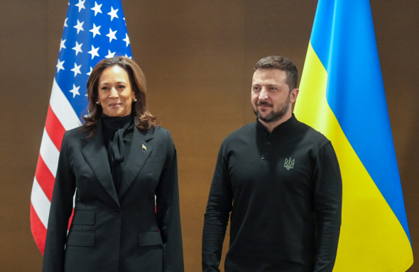 Президент України Володимир Зеленський і віцепрезидентка США Камала Гарріс на полях саміту миру у Швейцарії, 15 червня