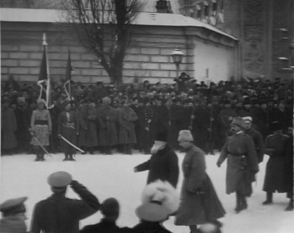 Голова Центральної Ради Михайло Грушевський на військовому параді у Києві, 1917 рік. Спікер Стефанчук вважає, що Центральна Рада припустилася помилки з демобілізацією, яку не має повторювати Верховна Рада