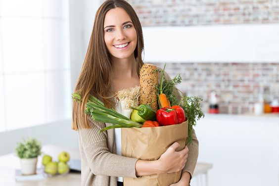 Щодня необхідно споживати різноманітну їжу з різних груп продуктів
