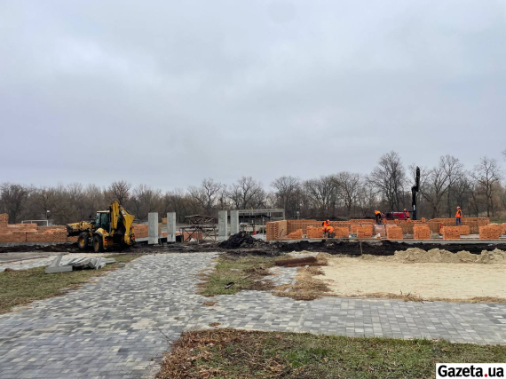 Представники Європейського Союзу побували на Полтавщині, де ознайомилися з результатами програм та проектів ЄС, спрямованих на допомогу освіті та молоді. Зокрема, побачили, як за допомоги ЄС були модернізовані освітні заклади та спортивно-реабілітаційний комплекс. Ознайомилися з ходом будівництва сучасного стадіону