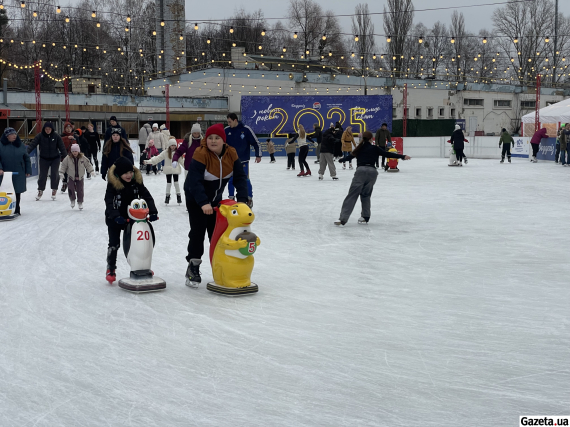 Зимний городок на Ипподроме дарит посетителям атмосферу праздника