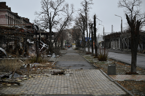 Місто Лиман на Донеччині перетворилося у руїни. Подібна доля може очікувати і низку інших українських населених пунктів, пишуть ЗМІ