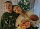 Анна Сагайдачна з донькою і сином