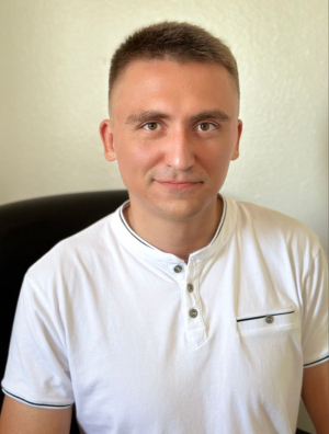 Експерт зі судової експертизи документів, член громадської організації “Союз експертів України” Антон Коршу