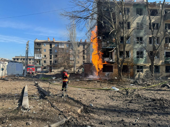 Окупанти вдарили п'ятьма КАБами по Костянтинівці: показали наслідки ворожої атаки