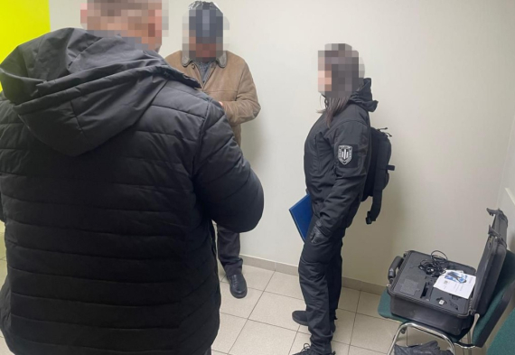 Правоохоронець у Києві влаштував схрон
