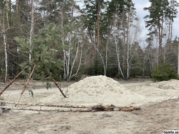 Дорога до кладовища із села перекрита