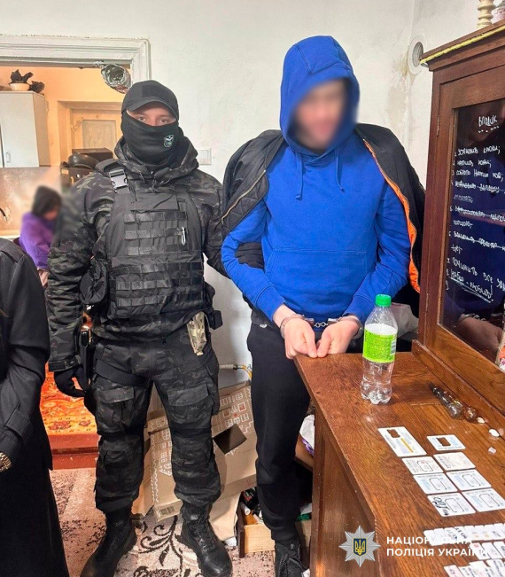 Поліція викрила нарколабораторії в 15 областях України та вилучила понад 700 кг психотропів