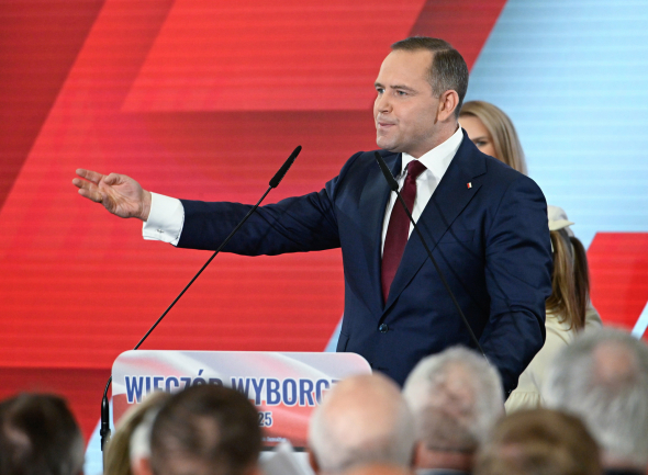 Кароль Навроцкий в должности президента Польши может повлечь за собой правительственный кризис