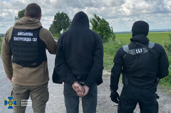 Готував ракетні удари рашистів по аеродромах ЗСУ: СБУ затримала агента ФСБ