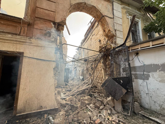 РФ вдарила по інклюзивному центру в Одесі: показали наслідки