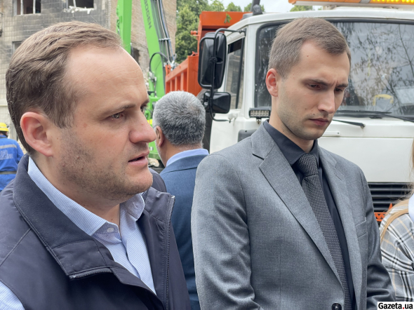 Віце-прем’єр-міністр з відновлення України - міністр розвитку громад та територій Олексій Кулеба на місці трагедії у Києві