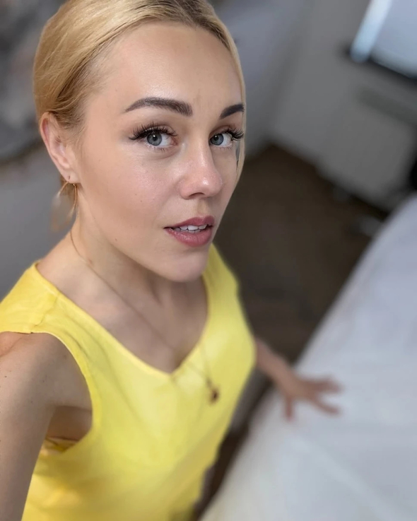 Елена Тополя