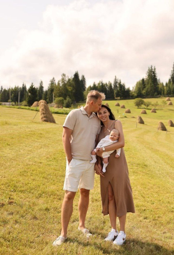 Ірина Геращенко поділилася зворушливою фотосесію із 2-місячною донечкою