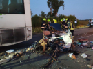 Зіткнулися мікроавтобус Mercedes-Benz Sprinter під керуванням водія 2003 року народження та автобус MAN