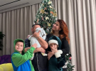 Ірина та Дмитро Монатік у шлюбі понад десять років, зберігаючи теплі й щирі стосунки. Разом вони виховують трьох синів: Платона, Данила та наймолодшого Леона, якому нещодавно виповнилося вісім місяців