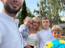 Олена Тополя відверто розповіла про витрати на життя, відновлення пошкодженого житла та власні правила догляду за собою, чим викликала хвилю підтримки серед шанувальників