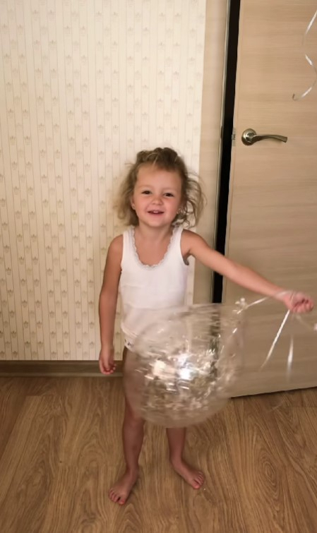 Юрій Ткач показав архівні фото доньки та зворушливо привітав її з 11-річчям