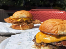Pie Spot Burger Club выходит на франшизу: в столице открывают еще две локации