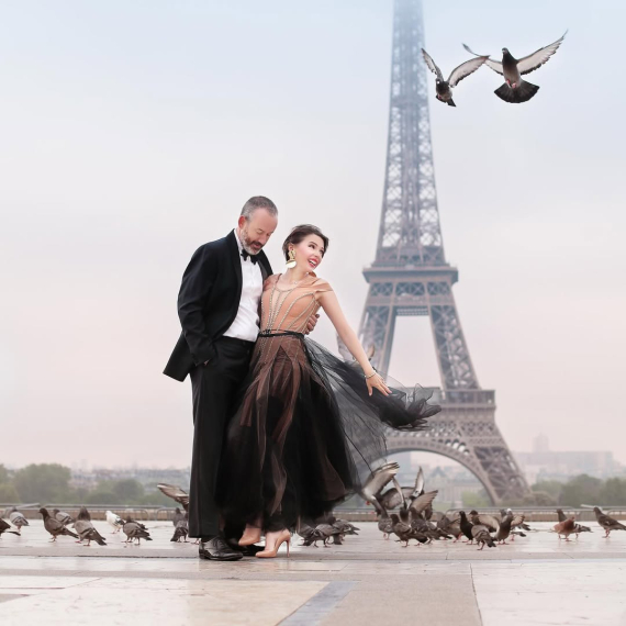 Ірена Карпа зворушливо привітала чоловіка Луї Требюше з сьомою річницею шлюбу, поділившись архівними фото весілля та щирими словами вдячності