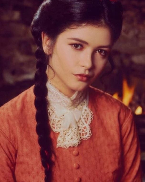 Кетрін Зета-Джонс 25 вересня святкує 56-річчя. Акторка зберігає активність у кіно, стиль і публічність