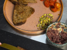 Пять вкусных тостов, которые помогут поднять уровень железа в крови