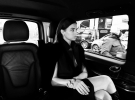 Катерина Усик відвідала показ Dior у Парижі та поділилася елегантними фото в Instagram. Її стильний образ викликав "хвилю" захоплення серед підписників