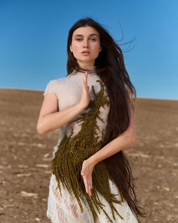 Jerry Heil стала амбасадоркою гуманітарного розмінування України та приєдналася до ініціативи Demine Ukraine. Співачка також представить країну на міжнародній конференції UMAC 2025 у Токіо