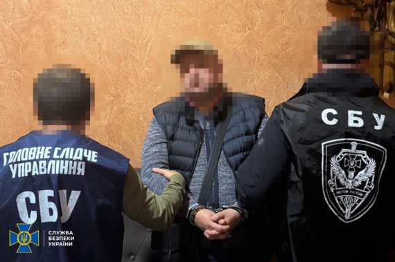 СБУ задержала чиновника на схемах для ухилянтов