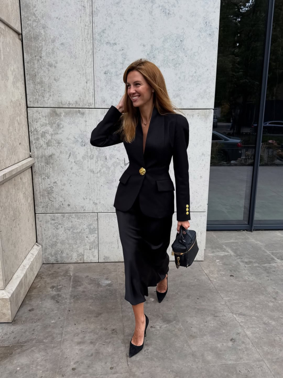 Христина Решетнік показала стильний образ за понад 23 тис. грн