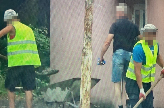 На Львівщині солдат відправляли класти бруківку
