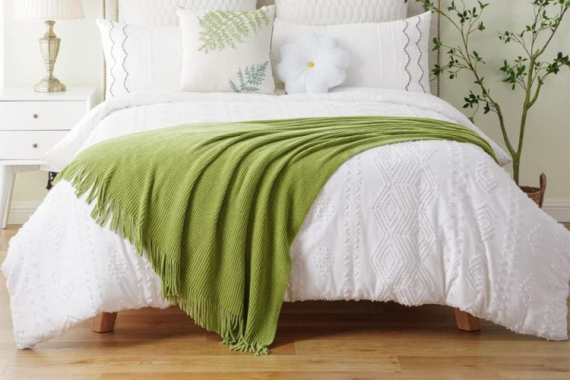 Шартрез в интерьере: лучшие идеи декора зеленых оттенков, которые легко добавить своими руками