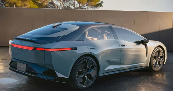 Эффектная Toyota Corolla 2026: возвращение конкурента Skoda Octavia