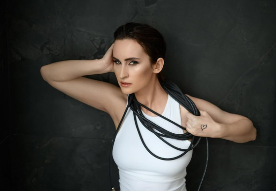 Екатерина Павленко объяснила, что поцелуй с девушкой был спонтанным жестом на волне эмоций, а не проявлением романтических чувств