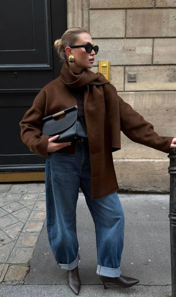 Андре Тан назвав актуальні фасони пальт цієї осені - від кейпів і пончо до оверсайз-моделей і анімалістичних принтів