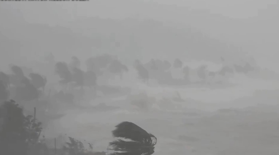 Тайфуны в Тихом океане 