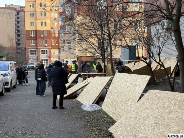 Волонтерские организации работают вместе: "Киевские Летучие мыши", "Добробат" и другие группы координации помощи