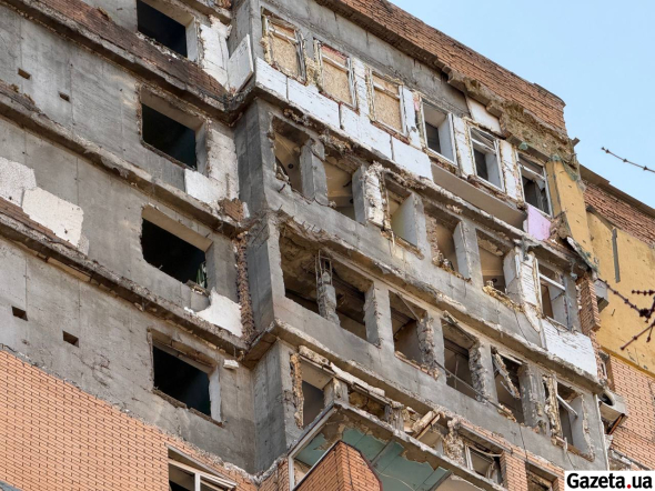 Дом, в который попал обломок дрона