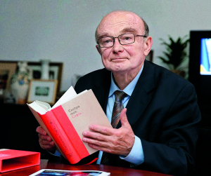 Станіслав КУЛЬЧИЦЬКИЙ 88 років, історик Народився 10 січня 1937-го в Одесі. Закінчив історичний факультет Одеського університету імені Іллі Мечникова. З 1960-го працює в НАН України: спершу в Інституті економіки, а з 1971-го – в Інституті історії України, де очолював відділ історії 1920–1930-х. Пройшов шлях від кандидата економічних наук до доктора історичних наук і професора. Автор понад 3600 публікацій 12 мовами – монографій, колективних праць, підручників, науково-популярних статей, довідників та інтерв’ю. Удівець. З дружиною виховали сина й доньку. Має двох онуків