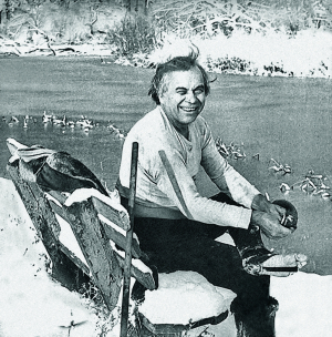 "Хочеш жити – посміхнися, хоч раз на день. Якщо виникло бажання написати якусь роботу – не відкладай. Починай. Потім – це ніколи.  Людина, завантажена роботою, справами, сильніша за розслаблену й неорганізовану", – казав Віктор Зарецький. Багатогранність спадщини художника має на меті підкреслити виставка "Віктор Зарецький. 100", в межах якої демонструють понад сто його творів 1950–1980 років