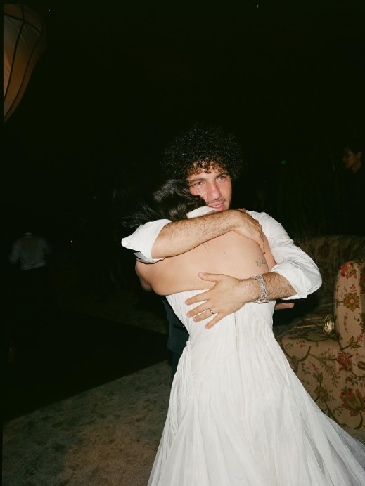 Чоловік Селени Гомес виклав нову добірку фото з весілля